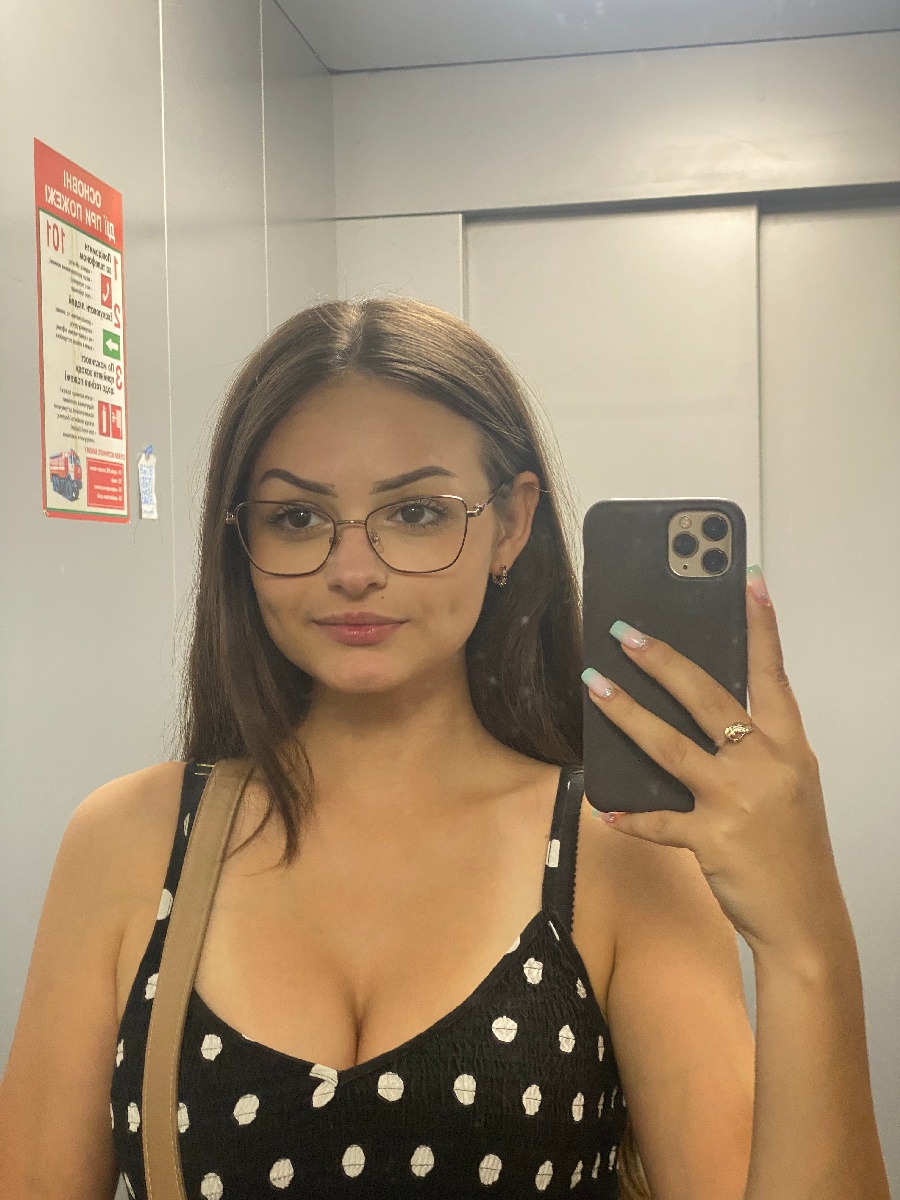 Sexy model Stacy in Hangzhou