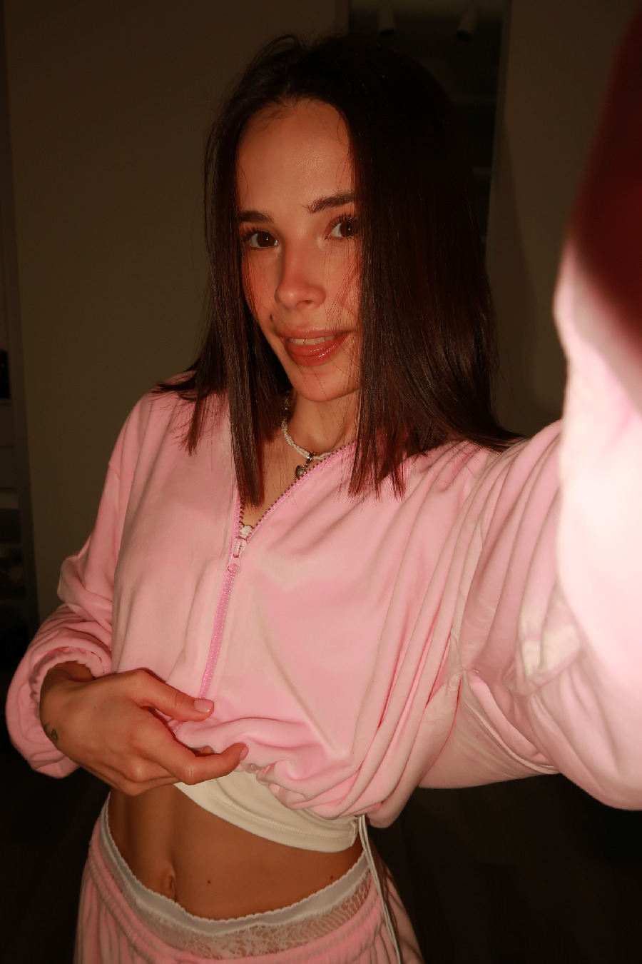 Tina brings the glow — live moments in Hangzhou